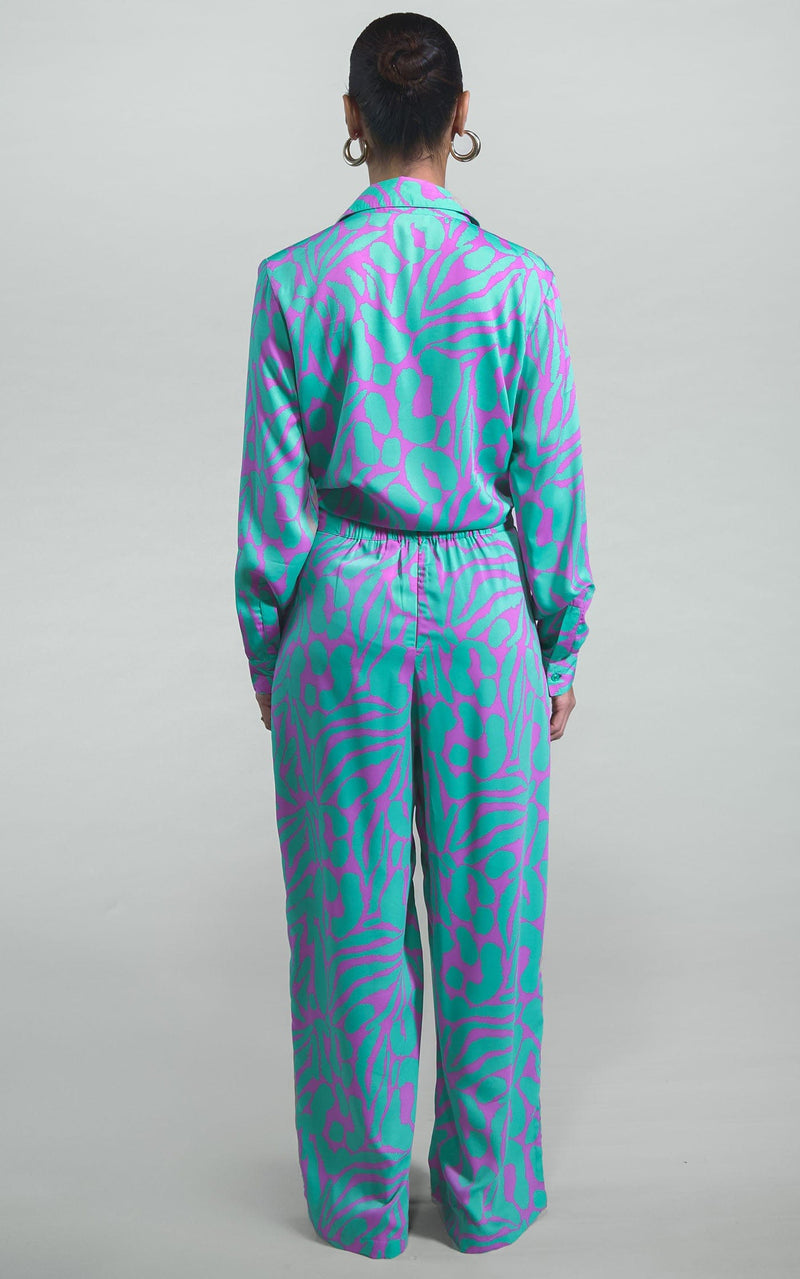 Nevada Shirt In Zebro Purple on Mint