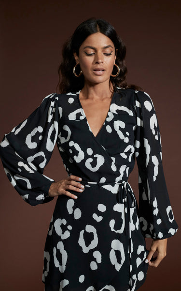 Black and 2025 white leopard dress