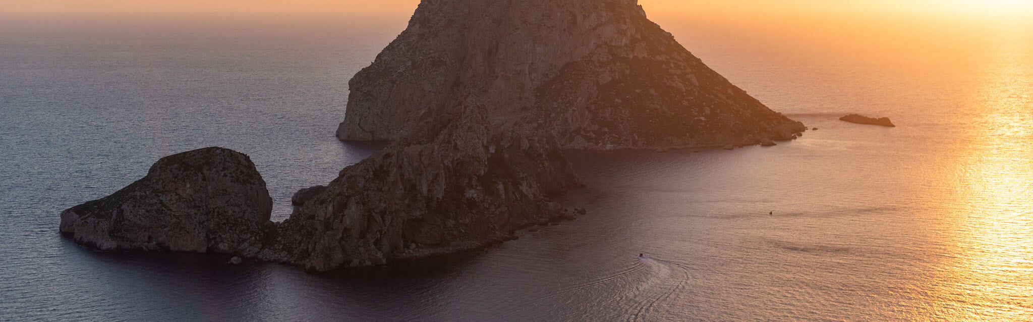 THE ICONIC JAGGER DRESS