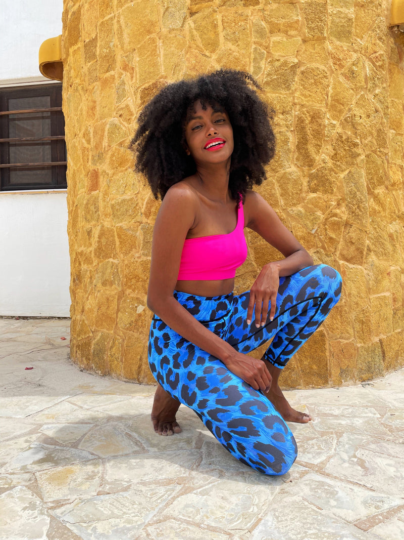 Izumi Leggings in Blue Leopard Print Dancing Leopard